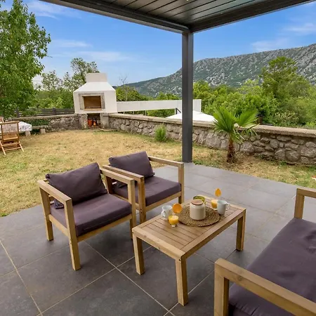 House Katunar Holiday home