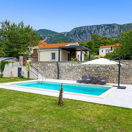 House Katunar * Grižane