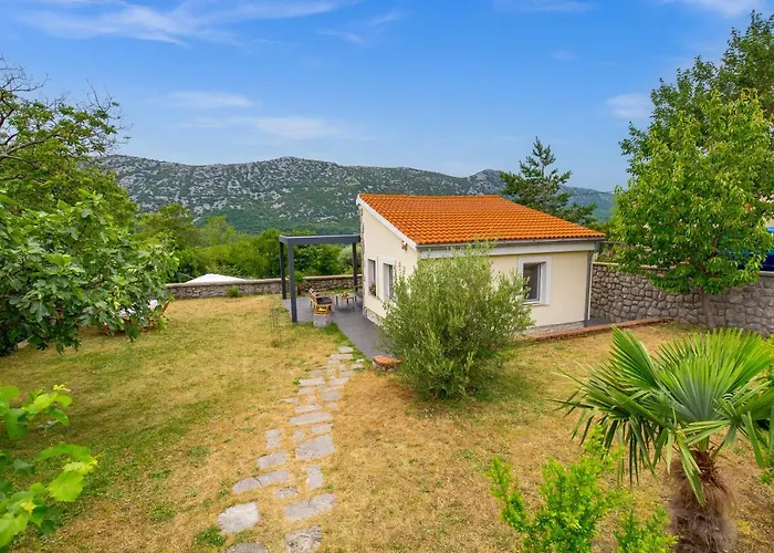 House Katunar